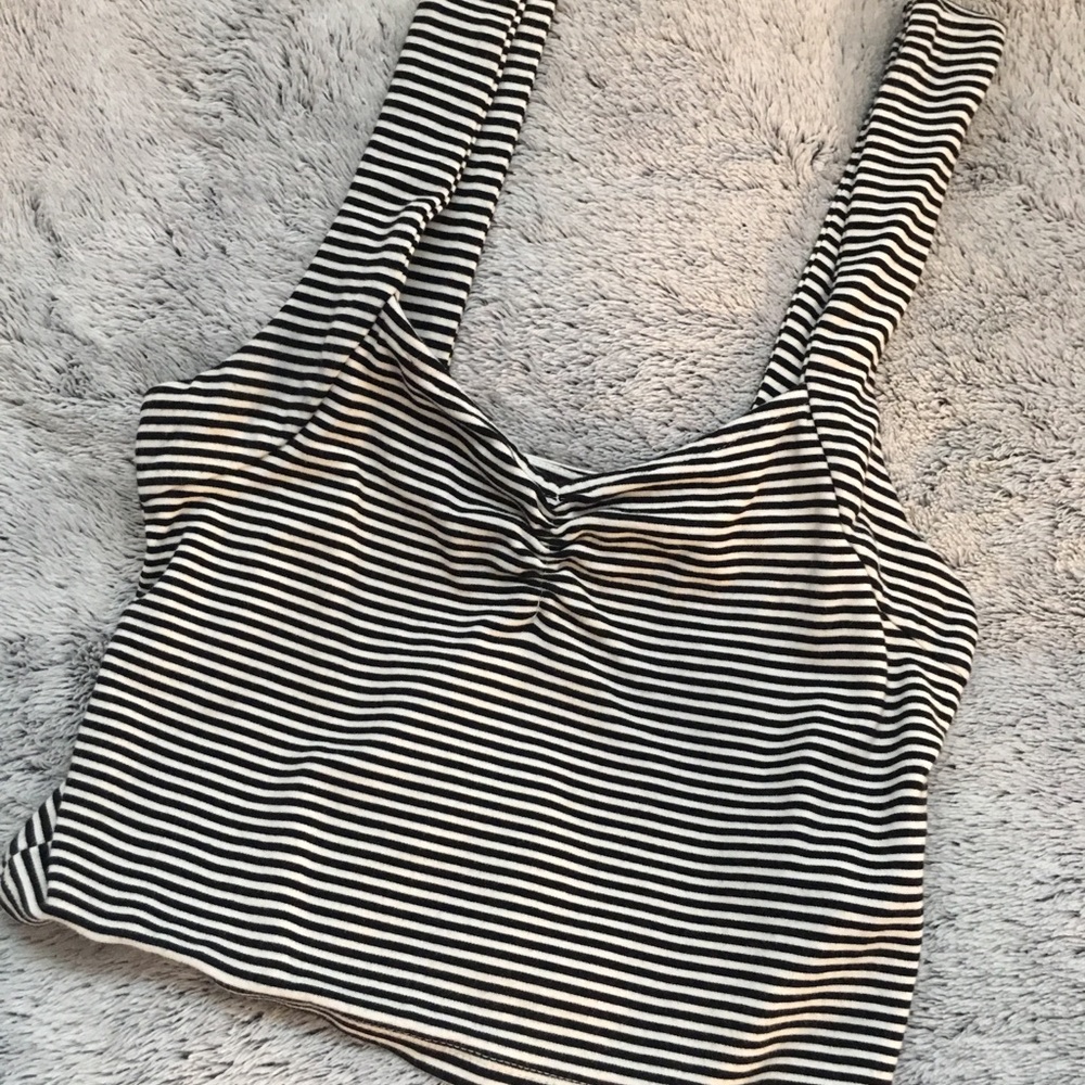 Black and White Crop Top